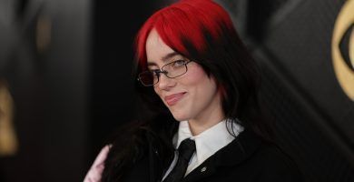El color de cabello rubio natural de Billie Eilish está lejos de su apariencia típica
