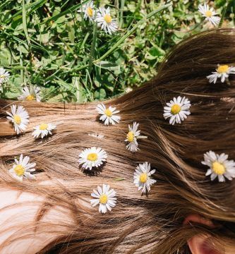 Los mejores champús secos y alternativas sin benceno para un cabello fresco